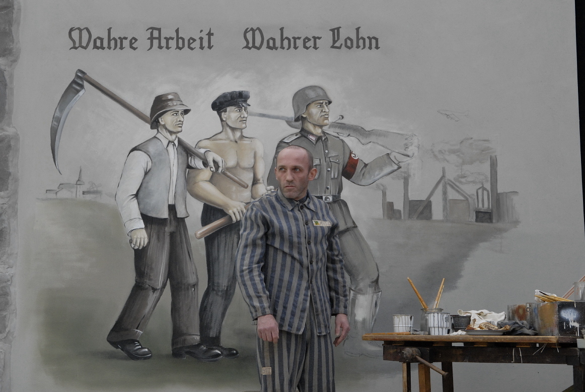 伯纳德行动剧照的剧照