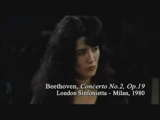 玛莎·阿格丽奇－夜话剧照的剧照