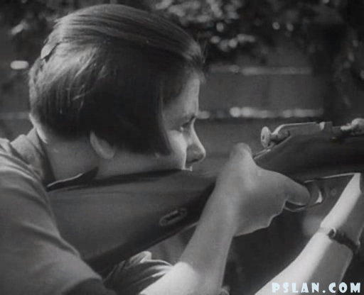 持摄影机的人剧照的剧照