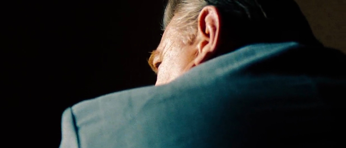 藏身之所剧照的剧照