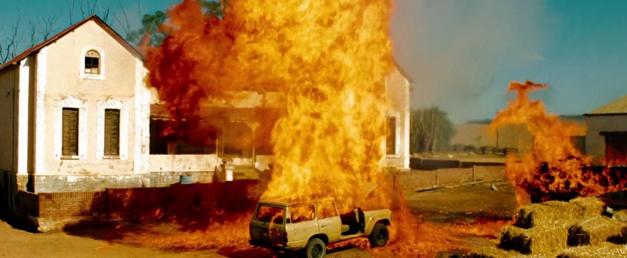 藏身之所剧照的剧照