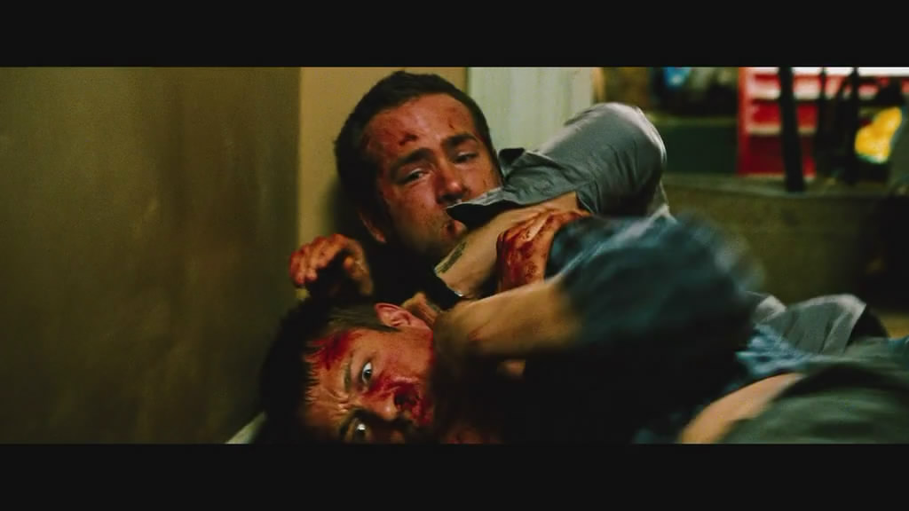 藏身之所剧照的剧照