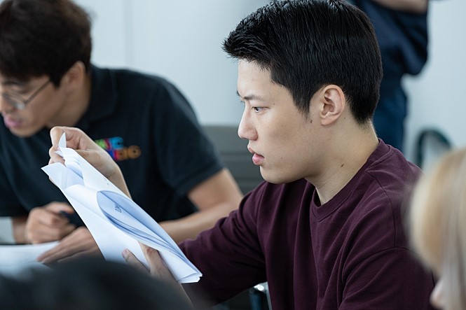 0.0兆赫剧照的剧照