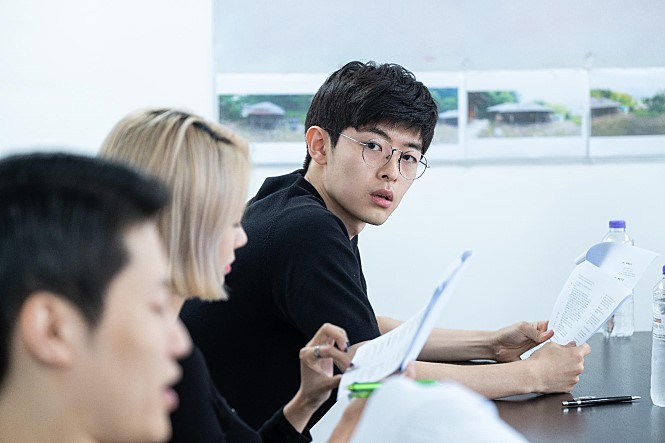 0.0兆赫剧照的剧照