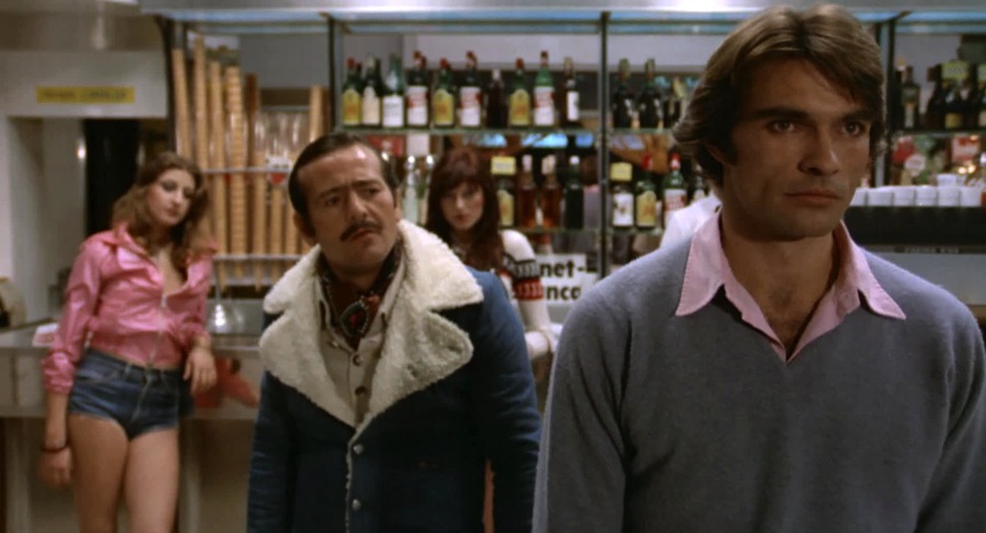 先开枪，待会死剧照的剧照