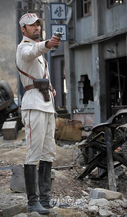 向着炮火剧照的剧照