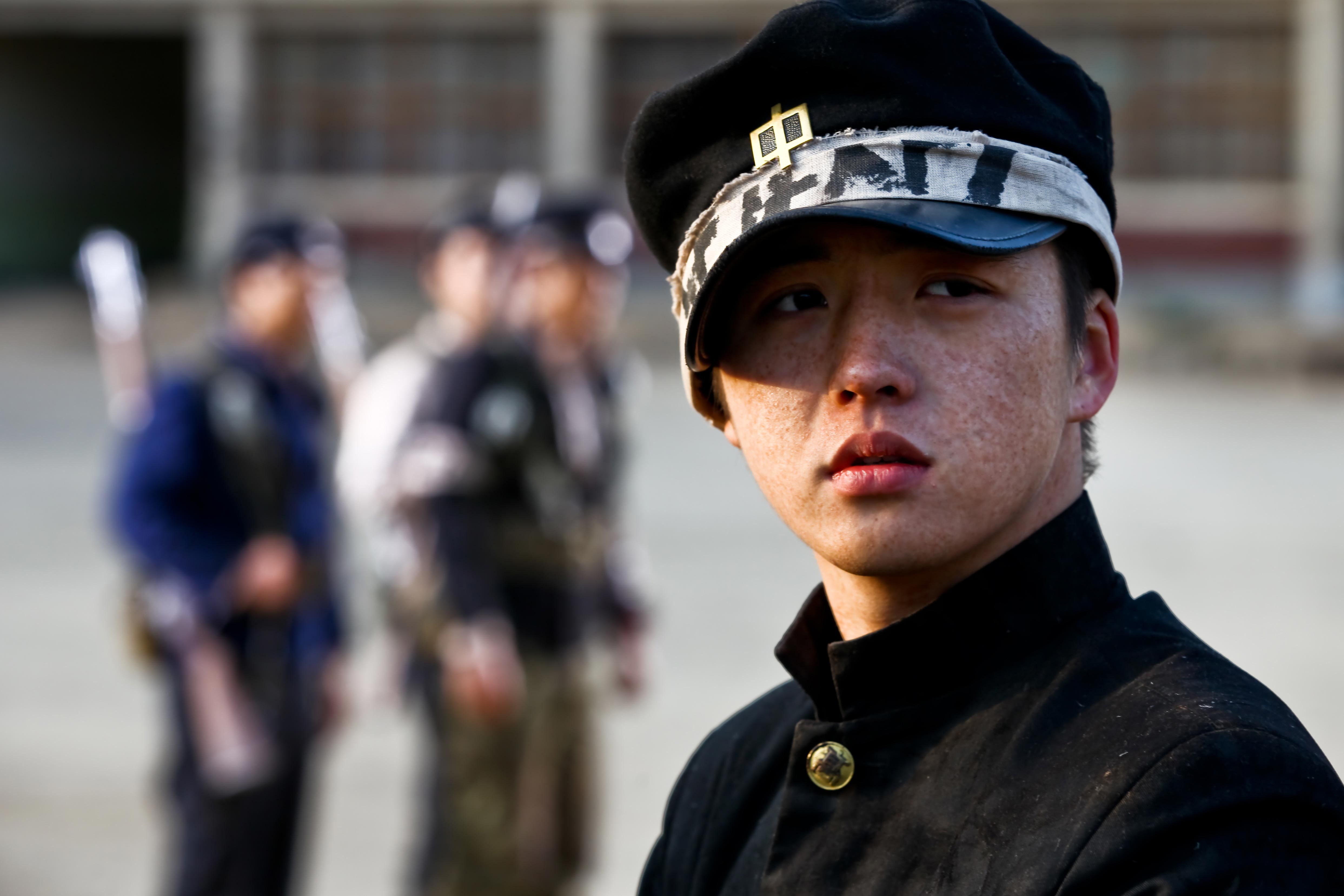 向着炮火剧照的剧照