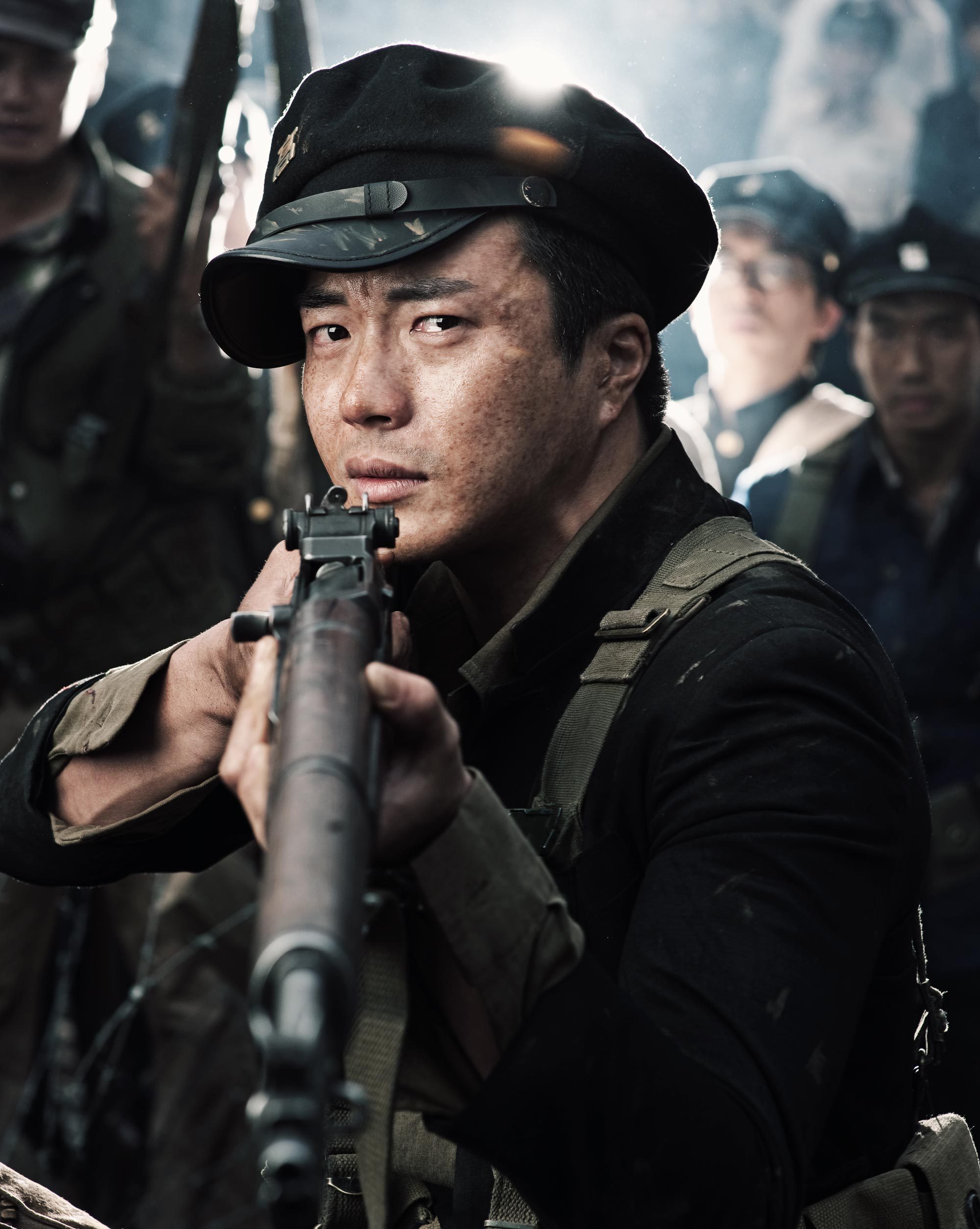 向着炮火剧照的剧照