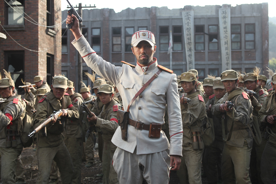 向着炮火剧照的剧照