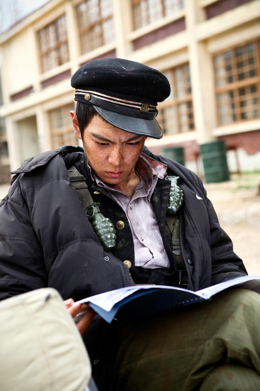 向着炮火剧照的剧照