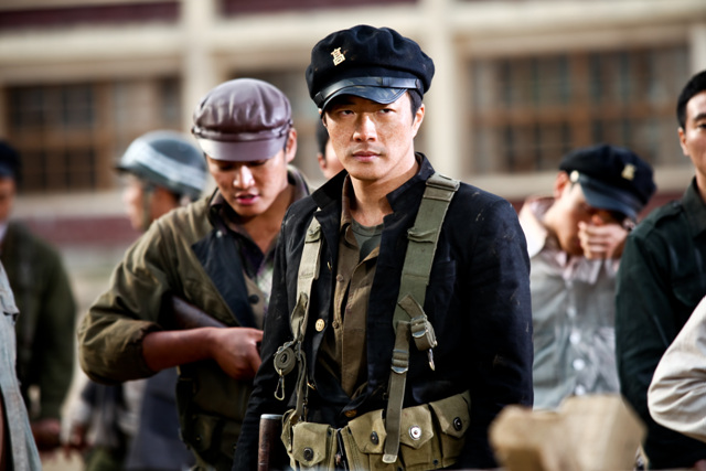 向着炮火剧照的剧照