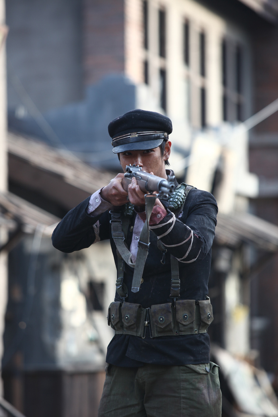 向着炮火剧照的剧照