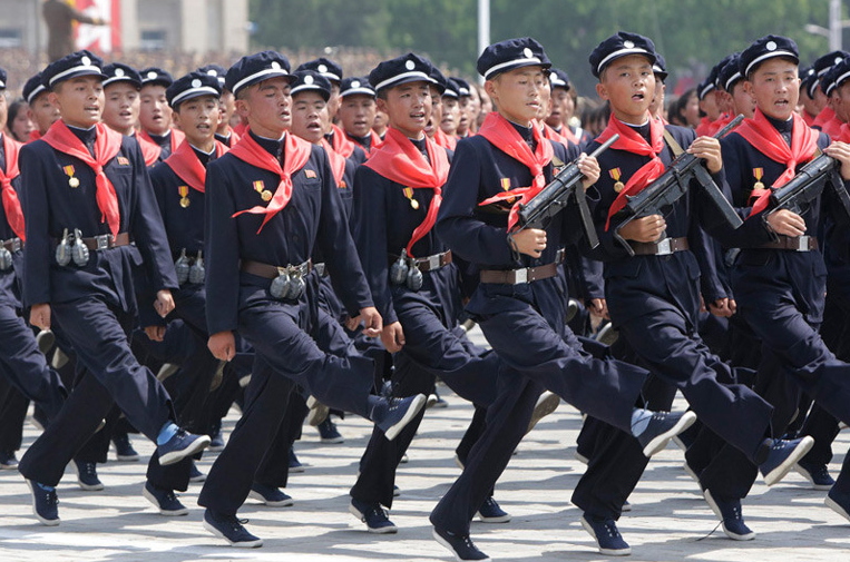 向着炮火剧照的剧照