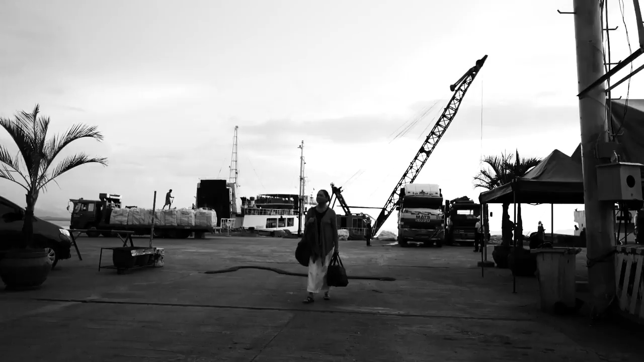 离开的女人剧照的剧照