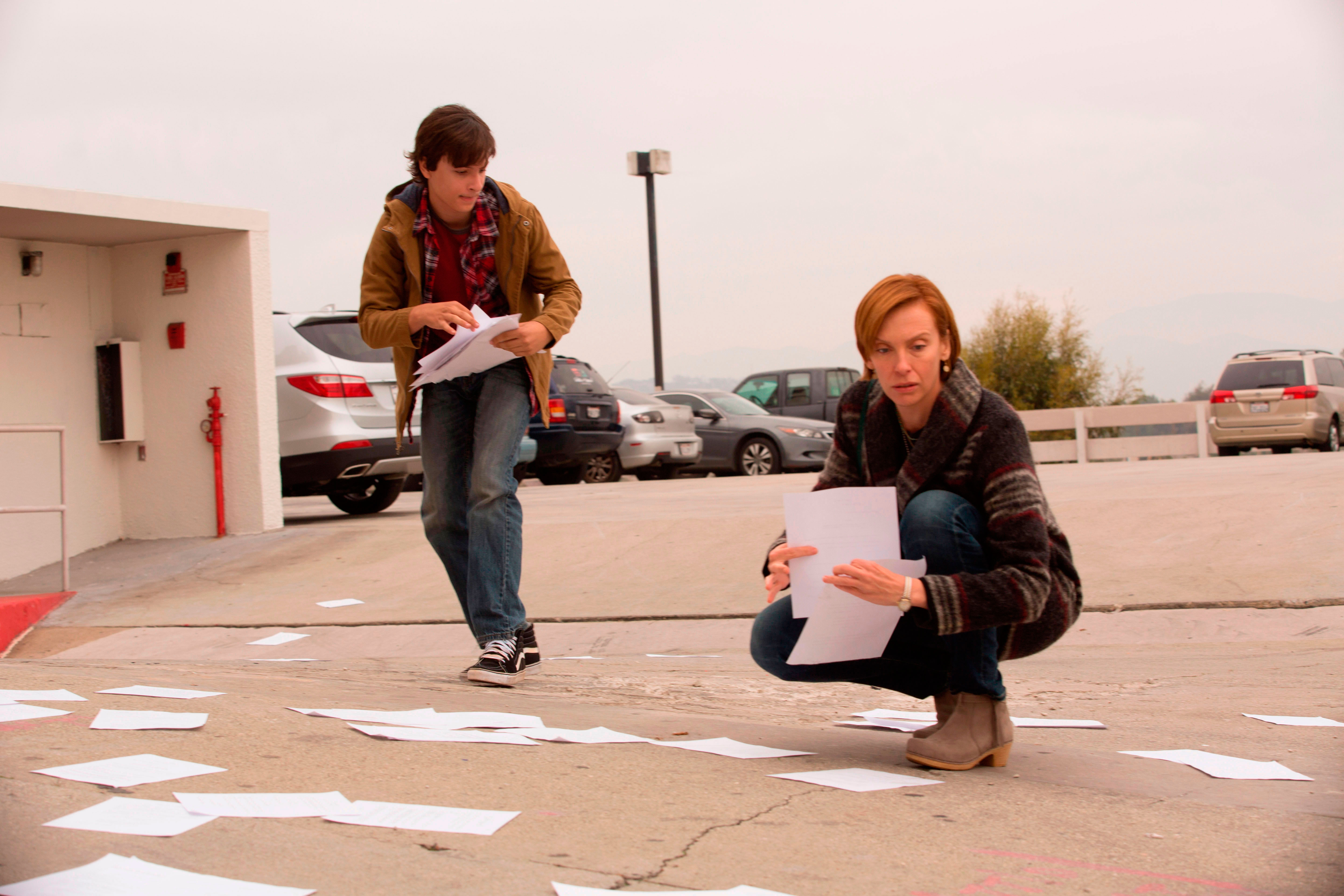 敬请稍候剧照的剧照