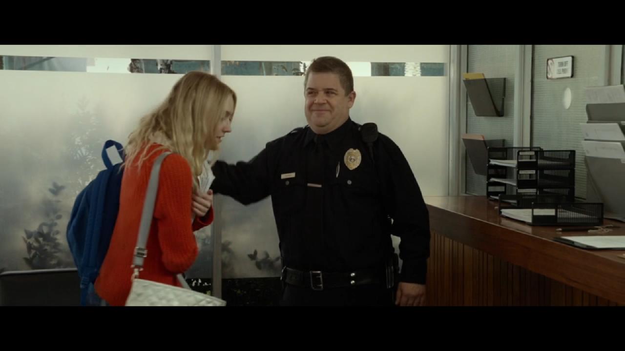 敬请稍候剧照的剧照