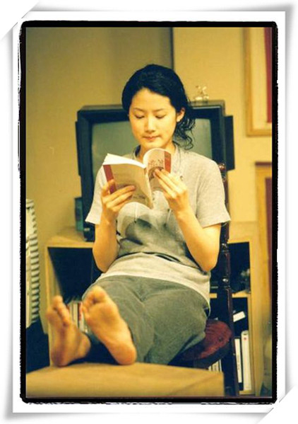 美术馆旁的动物园剧照的剧照