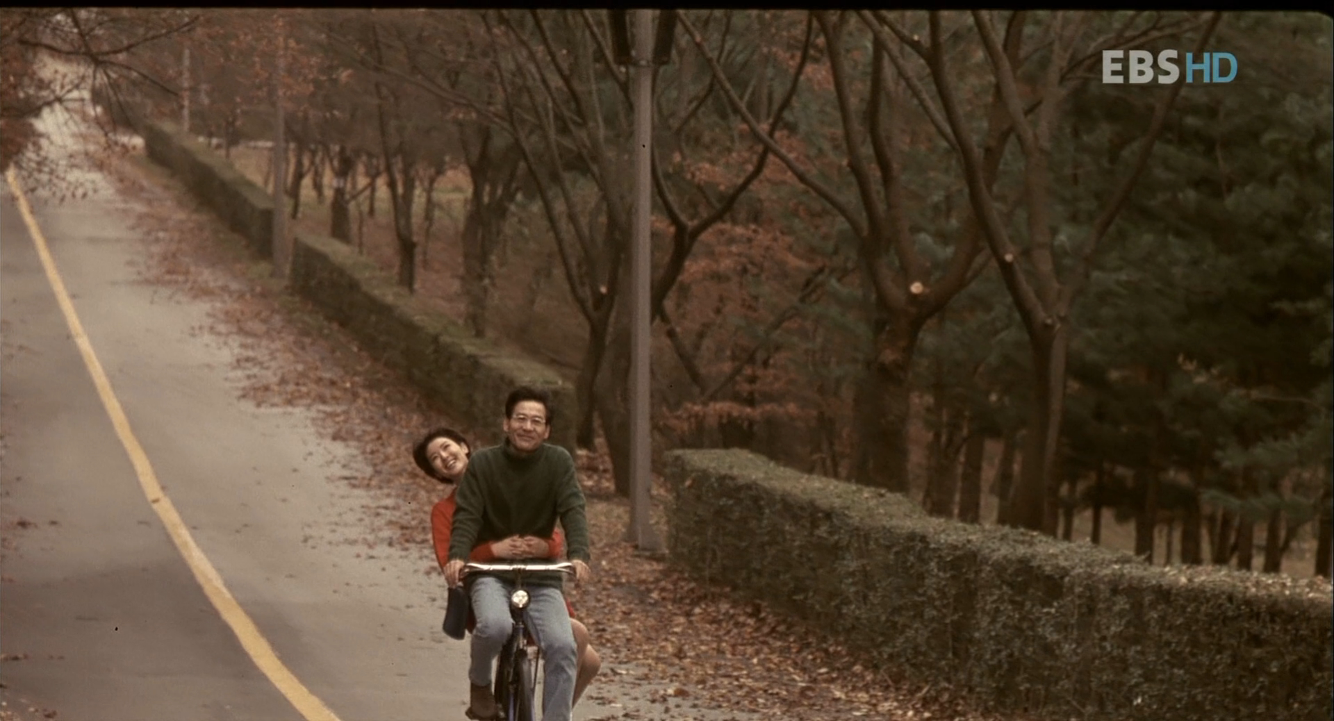 美术馆旁的动物园剧照的剧照