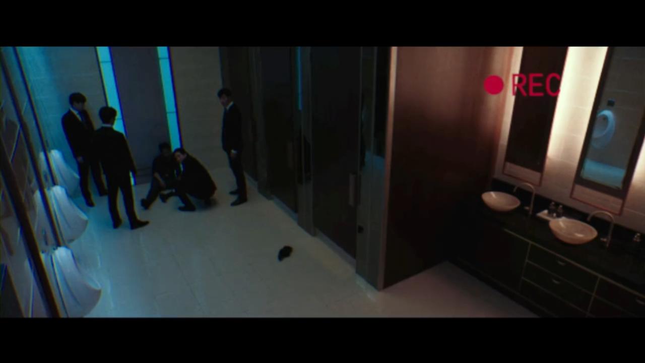 恶霸警察剧照的剧照