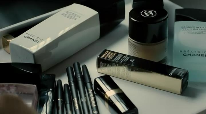 吾栖之肤剧照的剧照