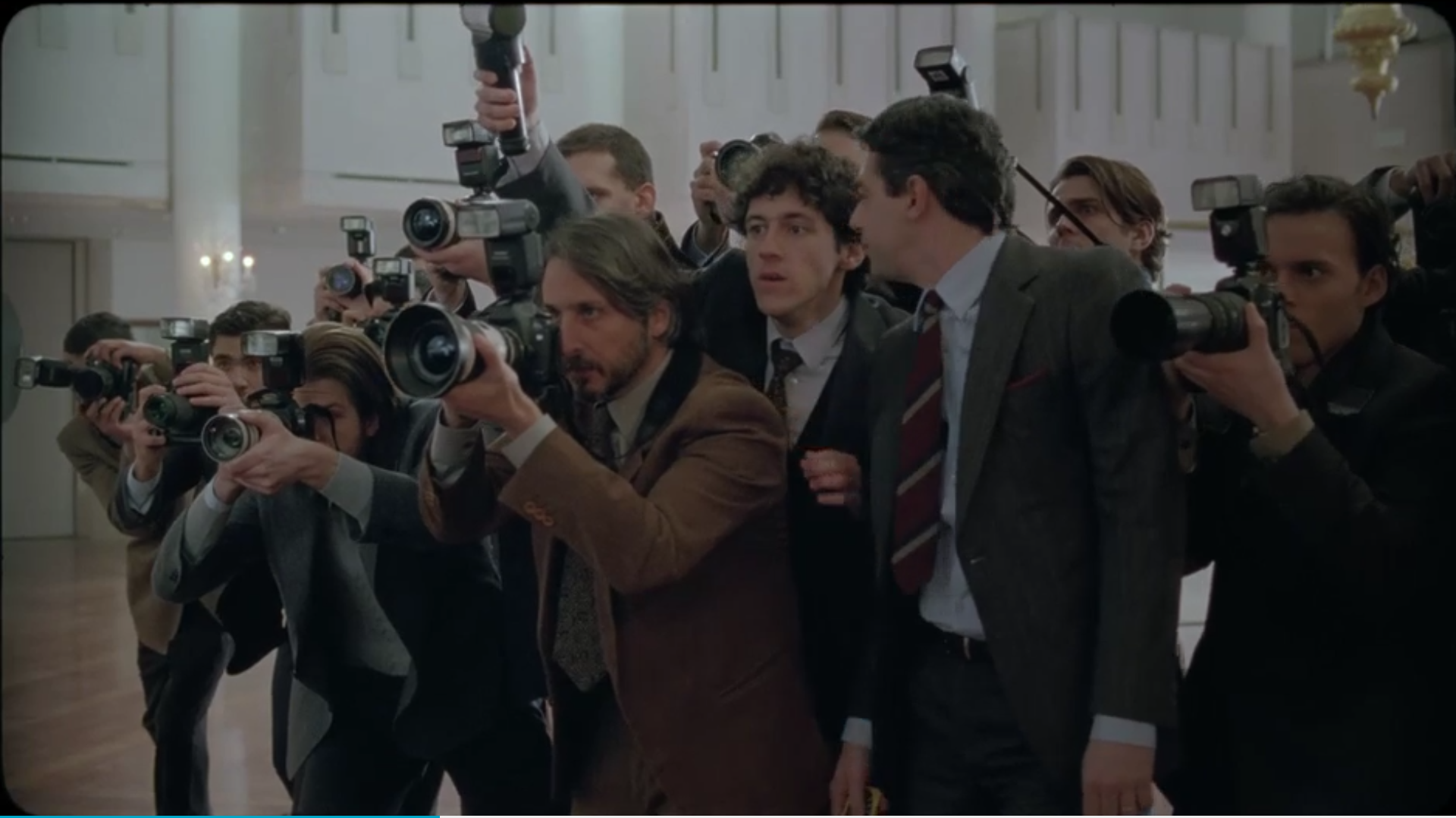 礼服剧照的剧照