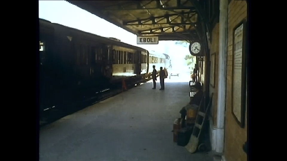 基督停留在埃博利剧照的剧照