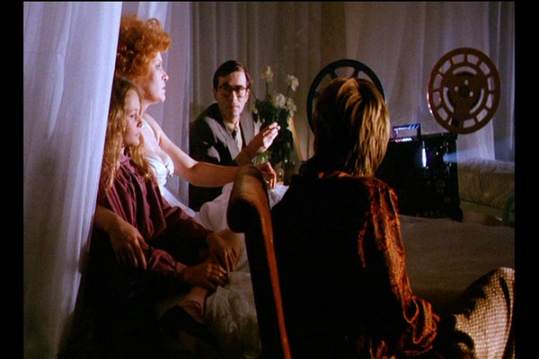 一个Z和两个O剧照的剧照