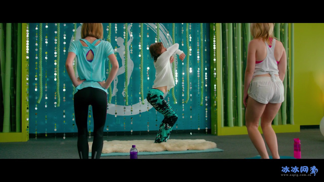 瑜伽妹斗罗剧照的剧照