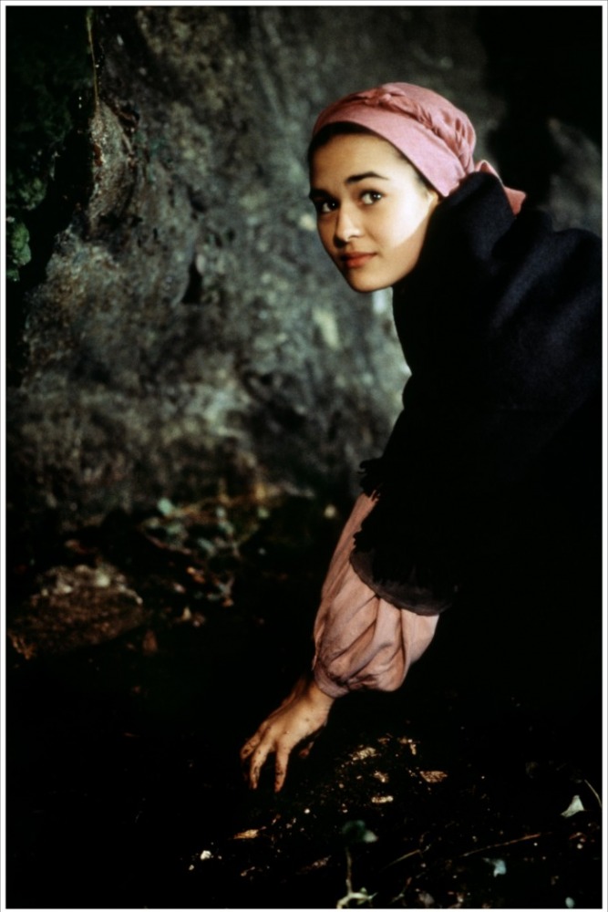 Bernadette剧照的剧照