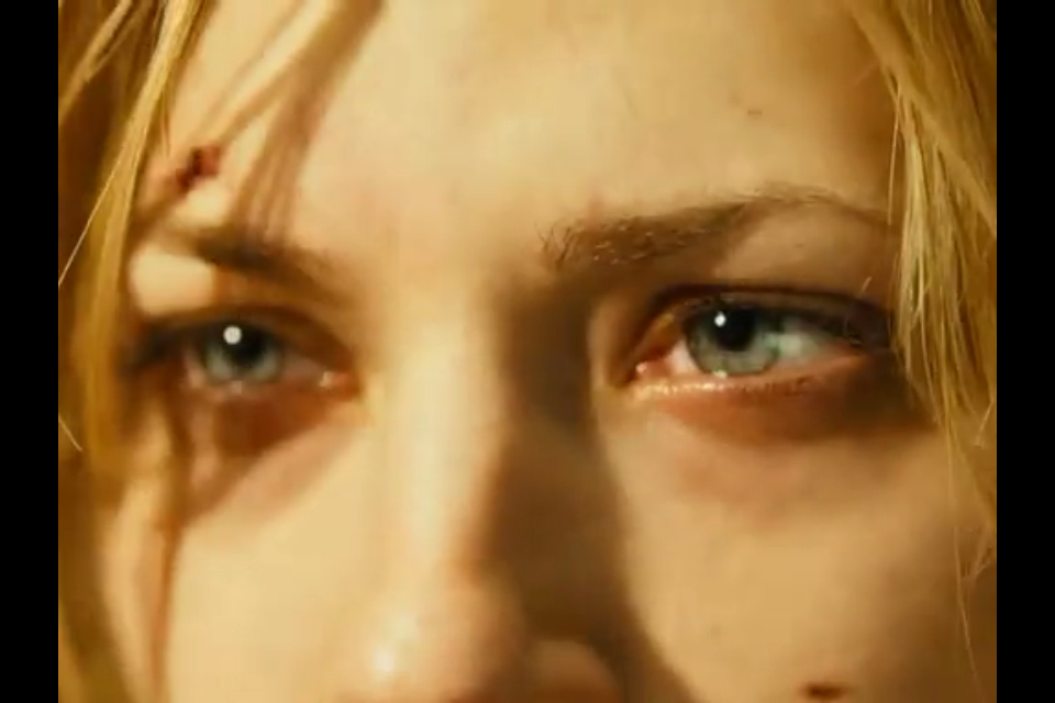 残虐你，娱乐我剧照的剧照