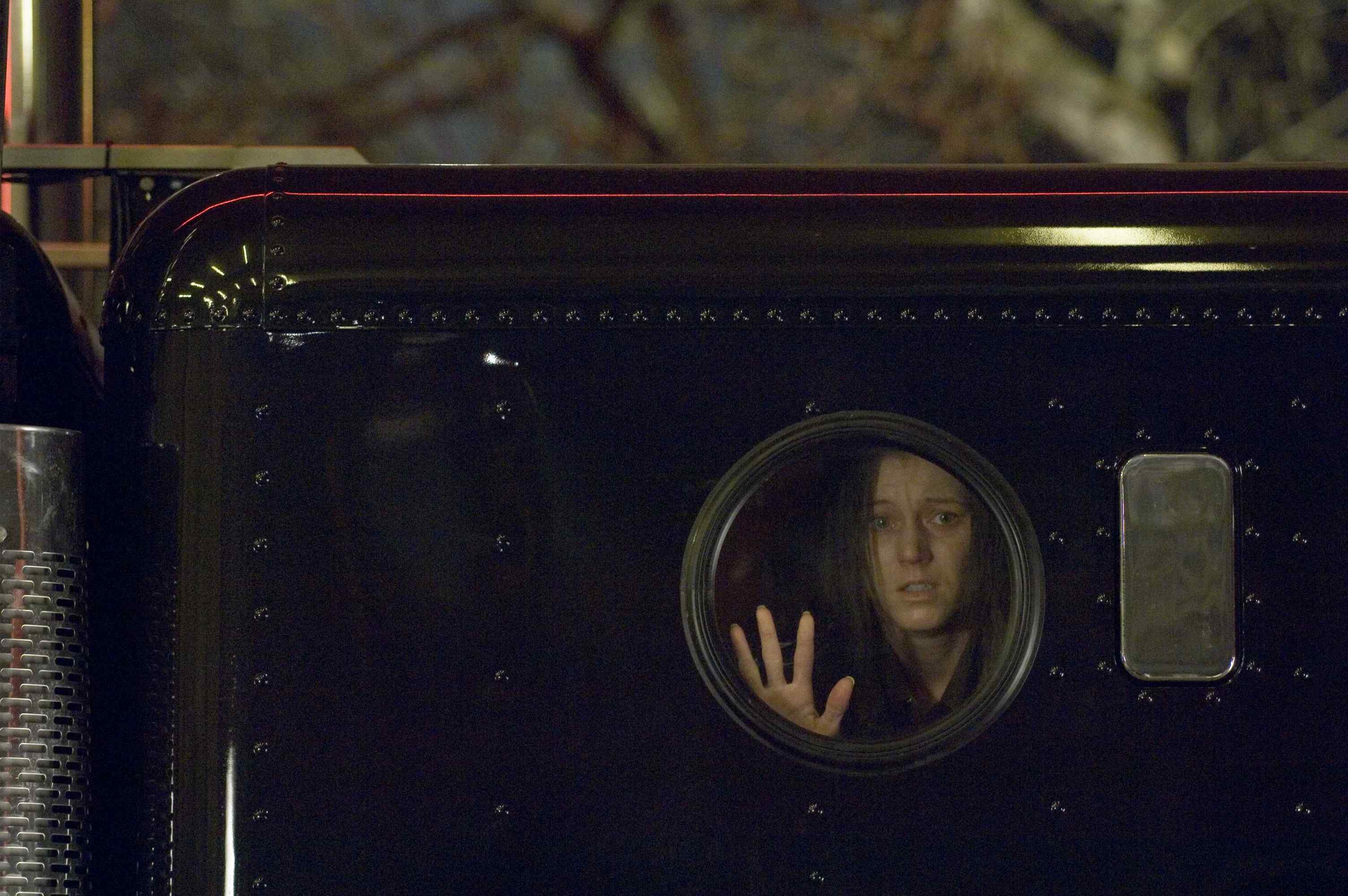 残虐你，娱乐我剧照的剧照