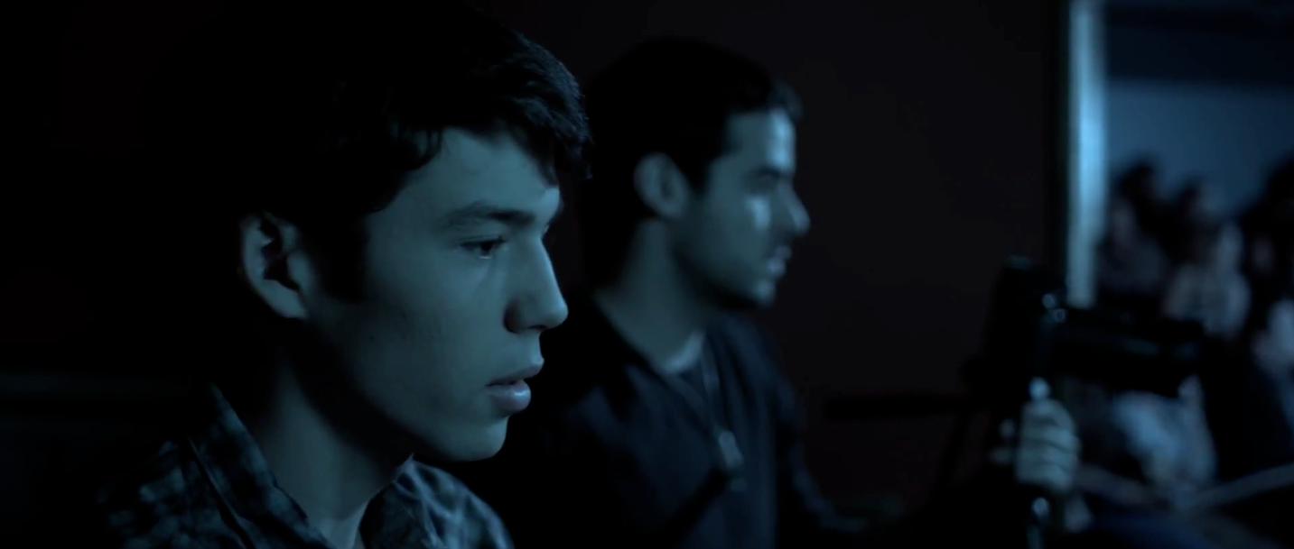 蓝色非粉红剧照的剧照