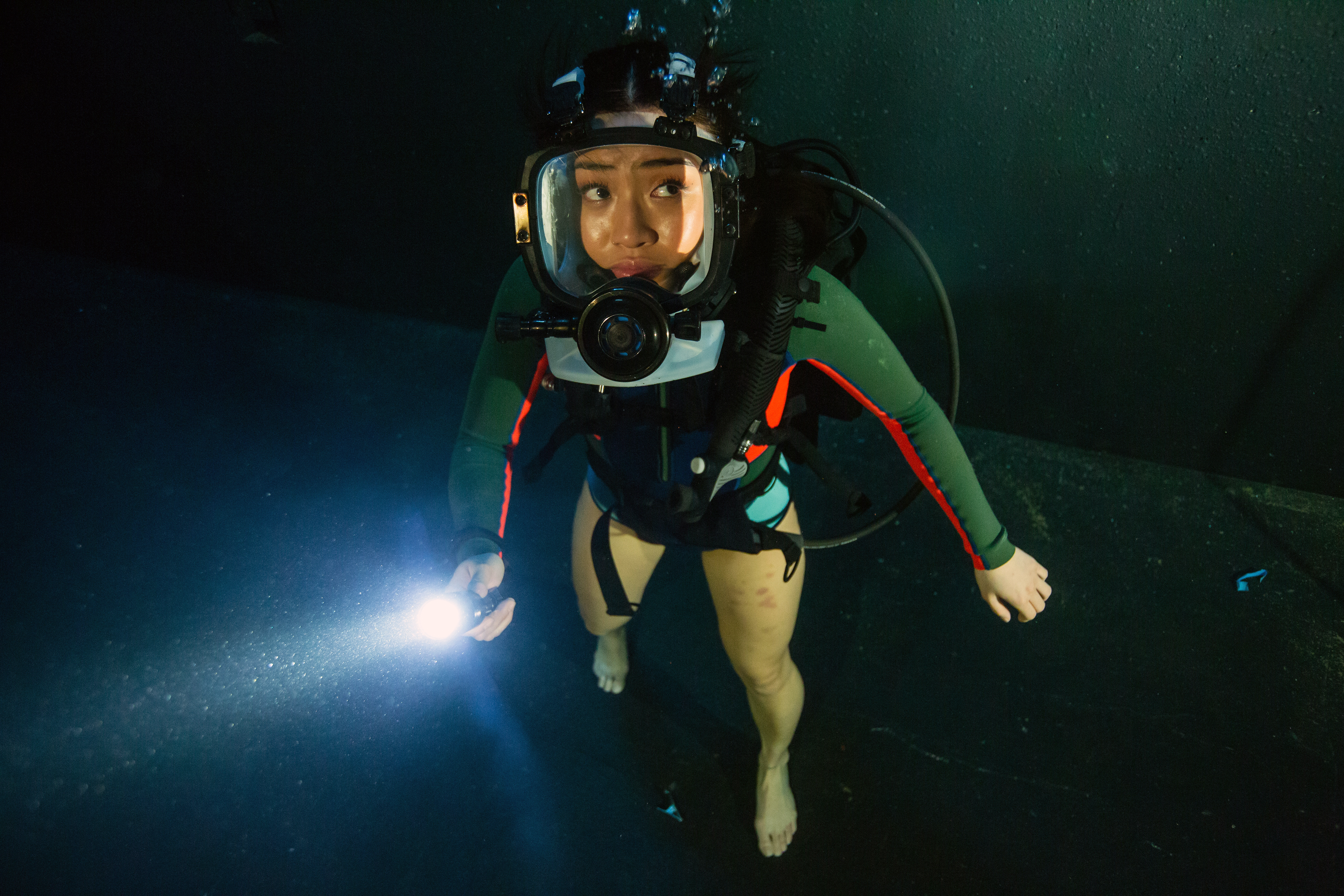 鲨海逃生剧照的剧照