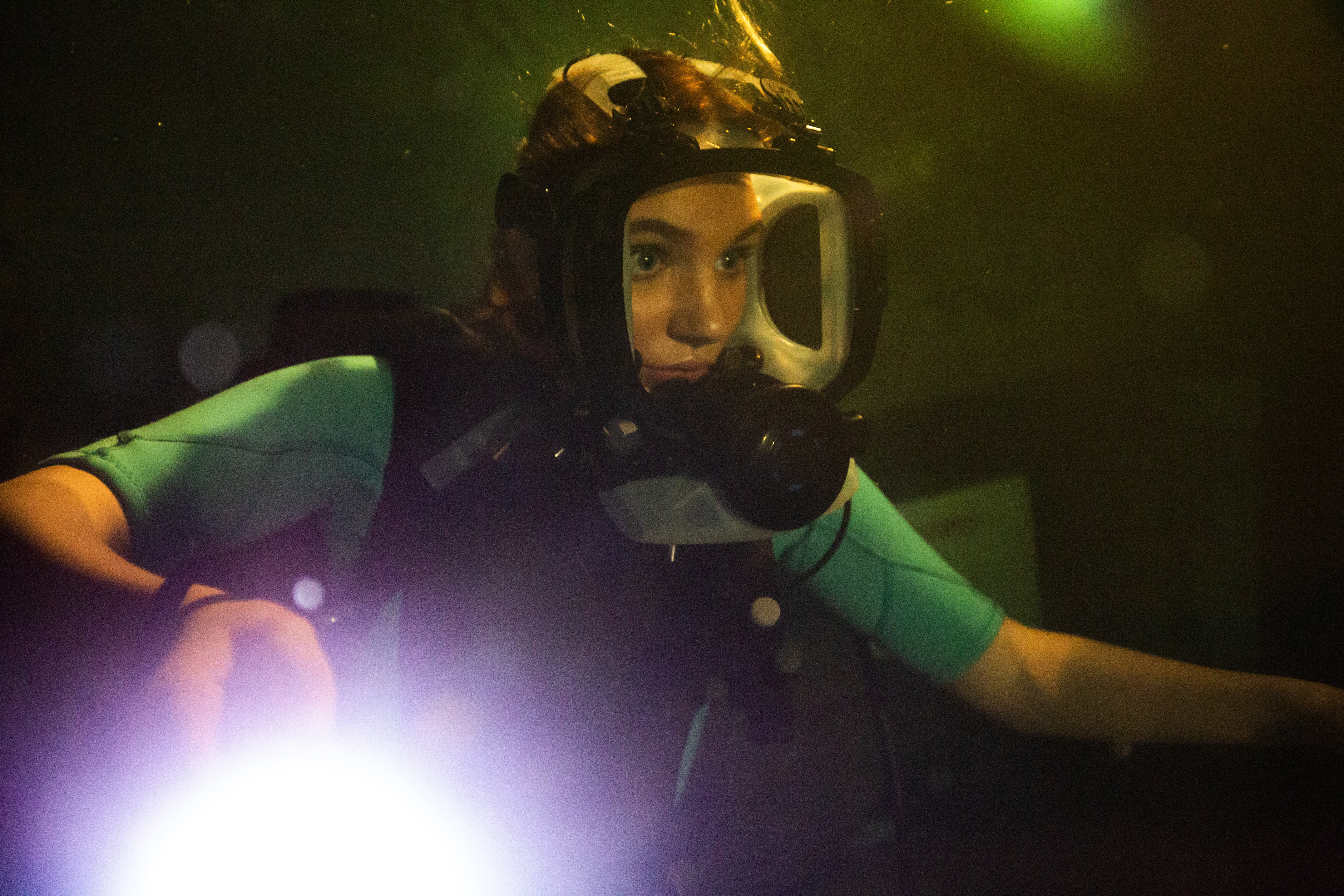 鲨海逃生剧照的剧照