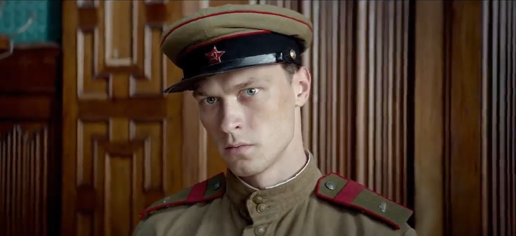 卡拉什尼科夫剧照的剧照