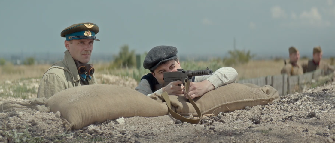 卡拉什尼科夫剧照的剧照