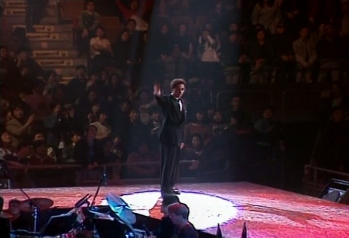 张国荣跨越97演唱会剧照的剧照