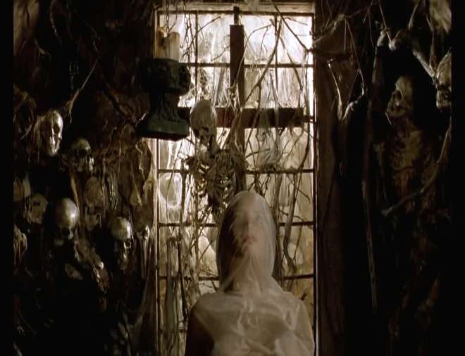 魔诫坟场剧照的剧照