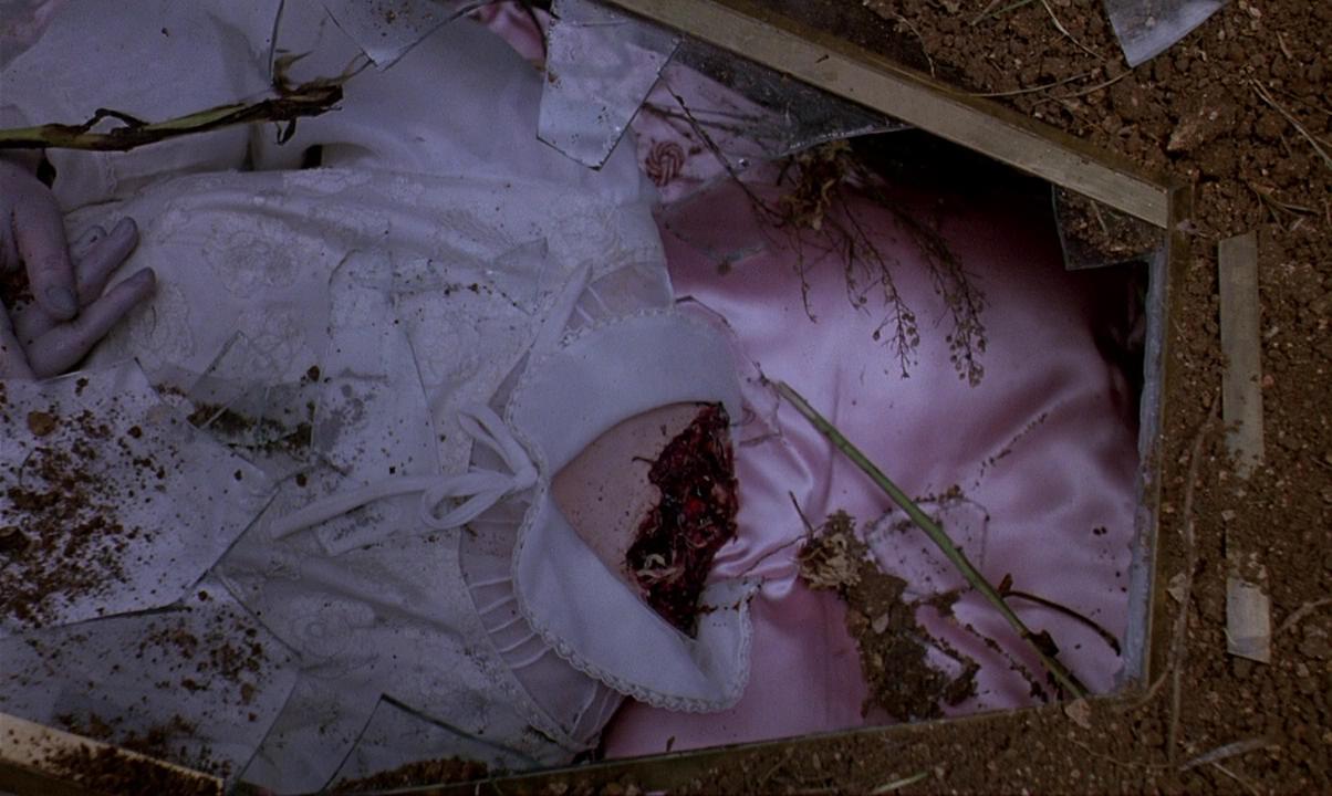 魔诫坟场剧照的剧照