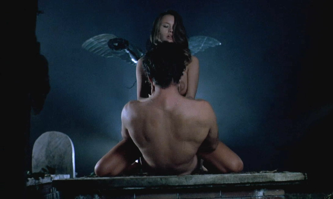 魔诫坟场剧照的剧照