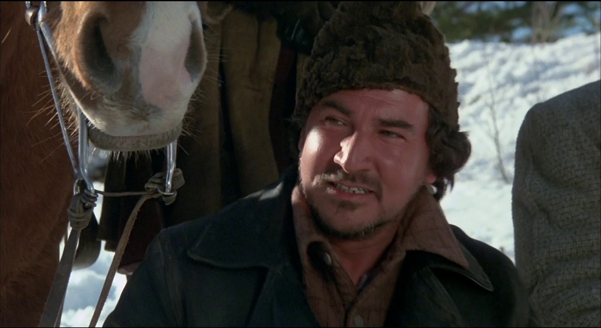 雪岭过江龙剧照的剧照