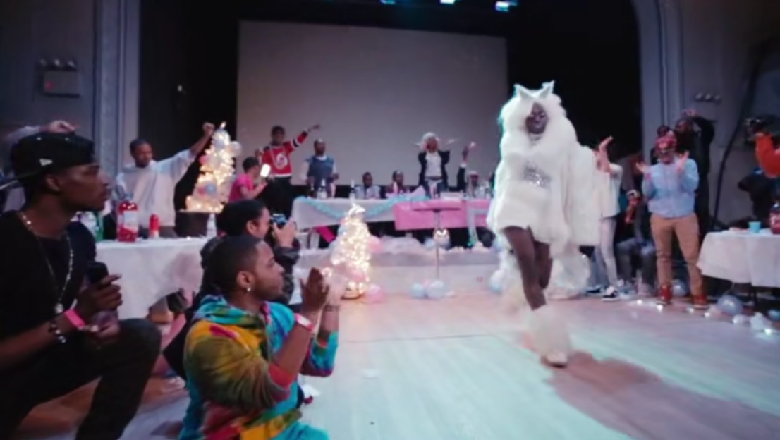 琪琪夜总会剧照的剧照