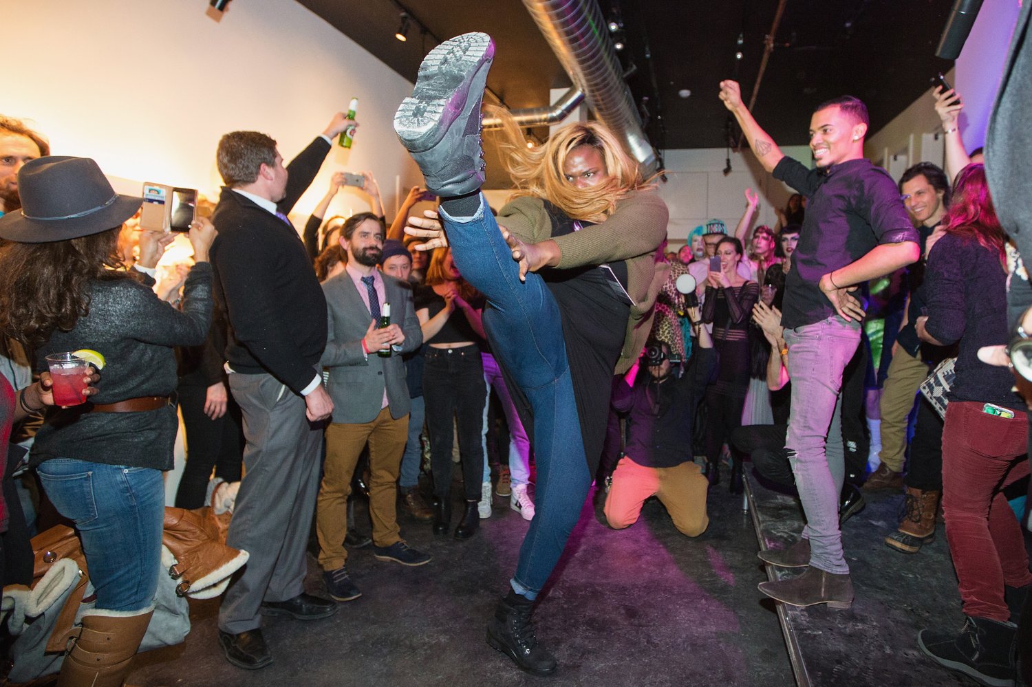 琪琪夜总会剧照的剧照