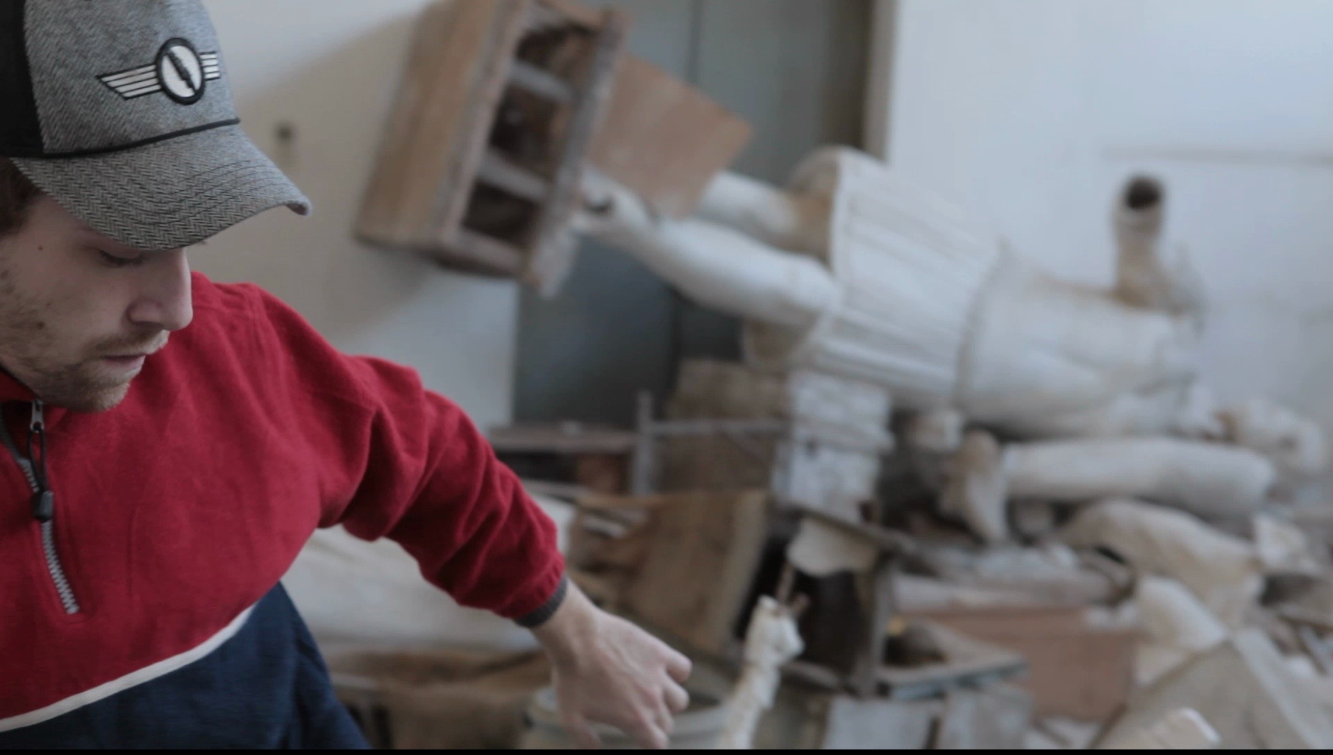 吃鸟食的男孩剧照的剧照