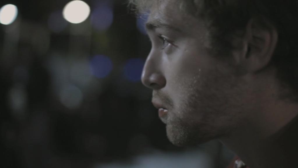 吃鸟食的男孩剧照的剧照