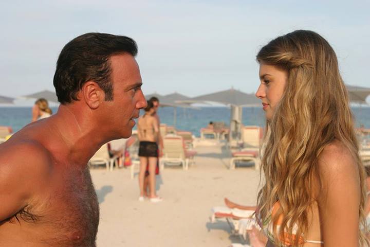 纳塔莉亚迈阿密剧照的剧照