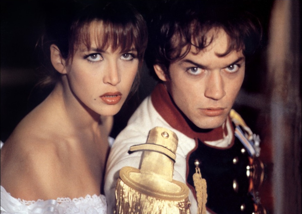 芳芳剧照的剧照