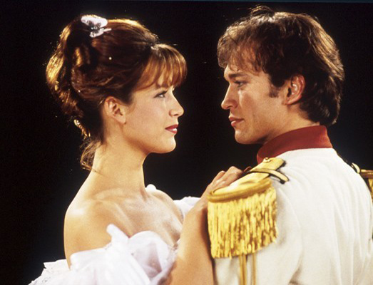 芳芳剧照的剧照