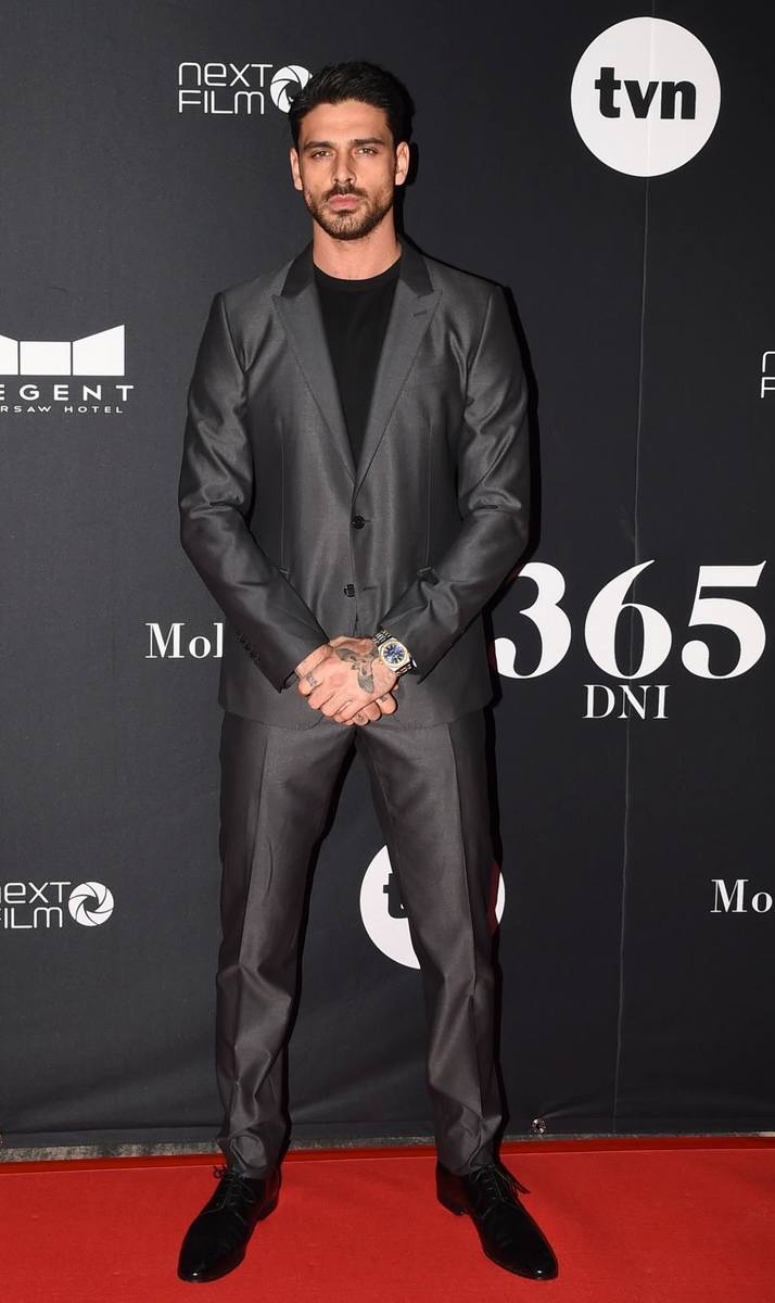 黑帮大佬和我的365日剧照的剧照