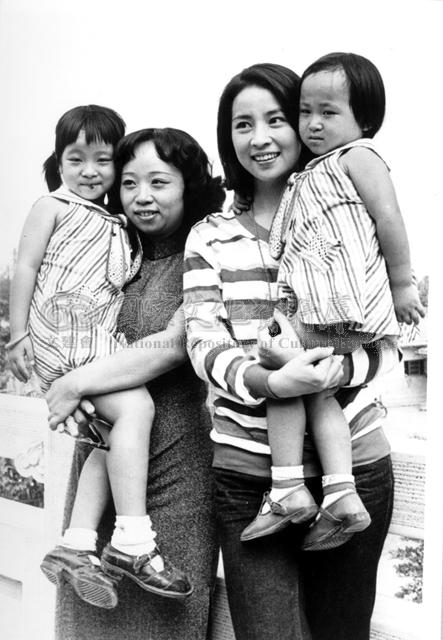 汪洋中的一条船剧照的剧照